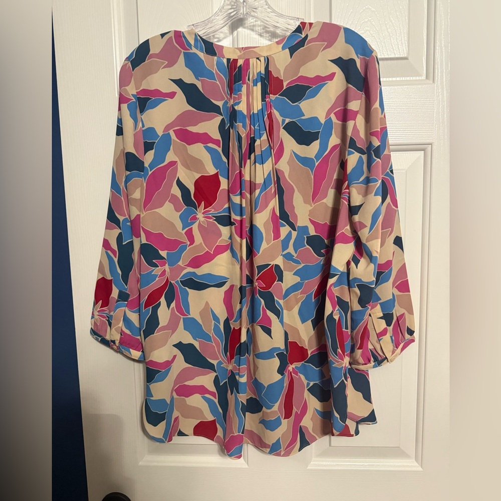 NWT NYDJ Pintuck Blouse Graceway - Size L